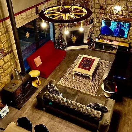 Gizlibahcekabakoz Villa