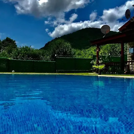Gizlibahcekabakoz Villa